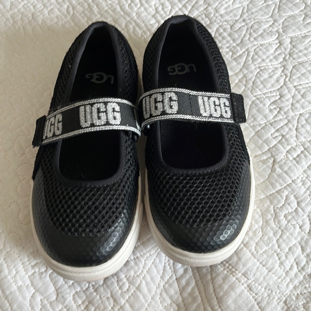 Uggs shoes